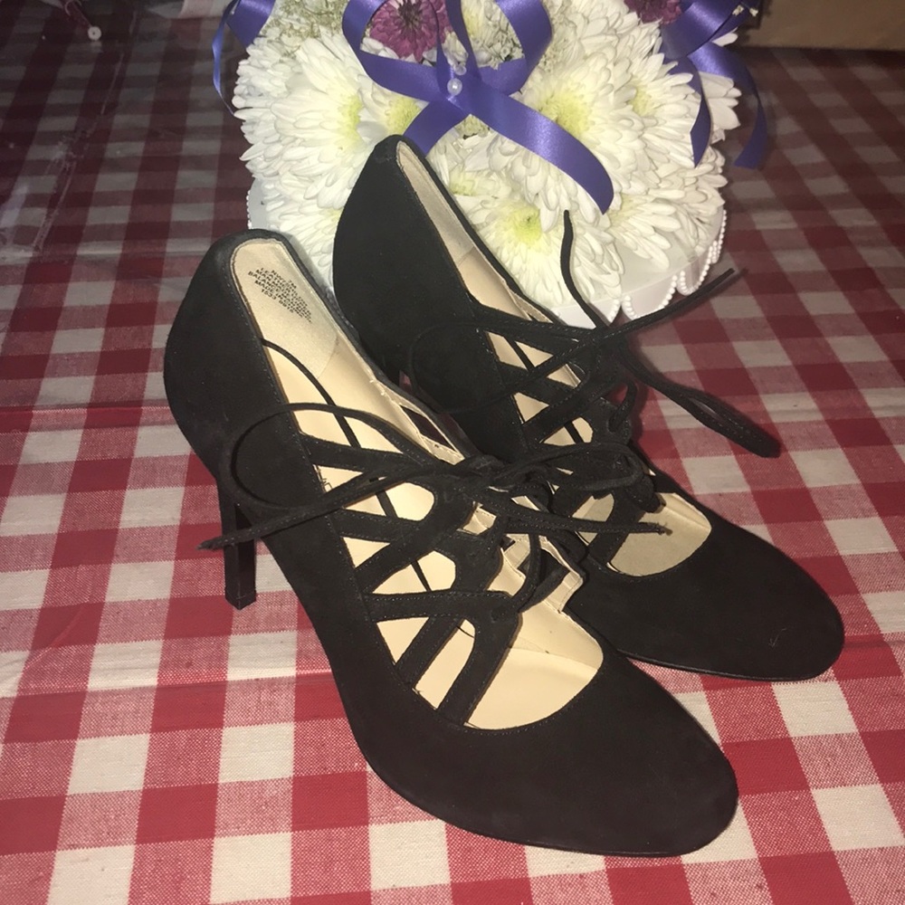 NINE WEST black heels.